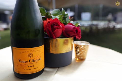 mike_verve_gold-tealight_grey-pot_flowers1a